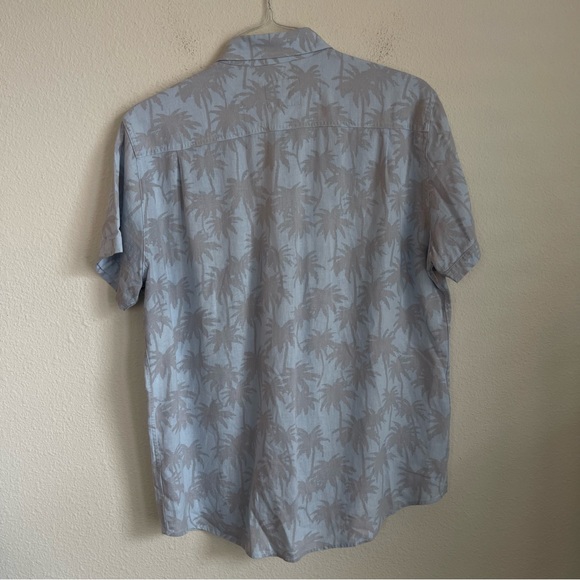 Rails Button Down Short Sleeve Fading Palm Tree Shirt - Picture 5 of 6